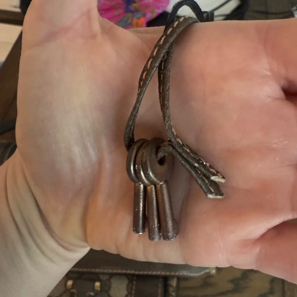 Gucci Beige GG Supreme Canvas Top Handle Bag with Green and Red Web - Picture 8 of 9